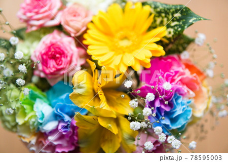 虹色の花束 虹色の花束 78595003