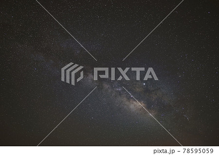 夏の天の川の中心部 夏の天の川の中心部 78595059