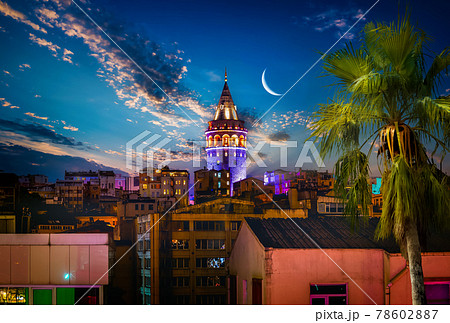 Galata Tower in Istanbul at night 78602887