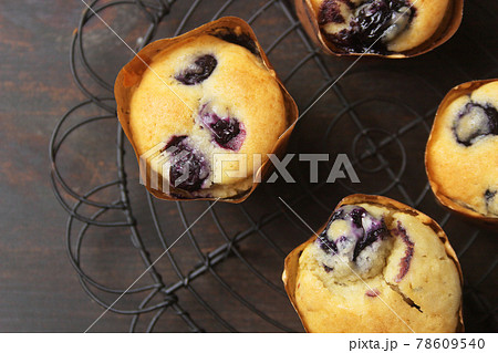 上から見たブルーベリーマフィン 78609540