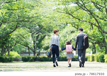 親子 入学式 ファミリーイメージ 78617930