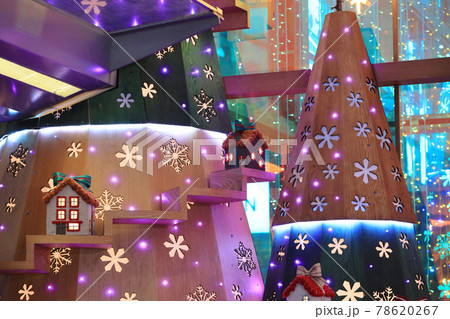 Christmas decoration at Tsim Sha Tsui mall 5 Dec 2020 78620267