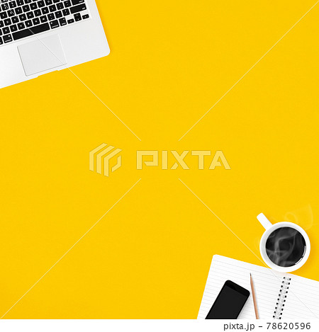 デスクワークのイメージ背景のイラスト素材