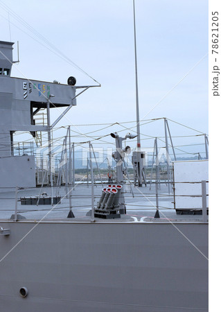 18 Feb 2006 the US NAVY SHIPS VISIT Victoria Harbour 18 Feb 2006 the US NAVY SHIPS VISIT Victoria Harbour 78621205