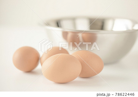 卵とステンレスボール 78622446