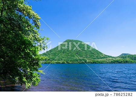 新緑の榛名山・榛名湖〈群馬県高崎市〉 78625282