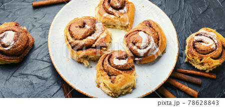 Cinnabons,bun with cinnamon Cinnabons,bun with cinnamon 78628843