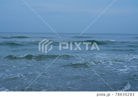 海 波 海 波 78630283