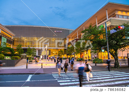日本の横浜都市景観 たまプラーザ駅などを望む 78636082