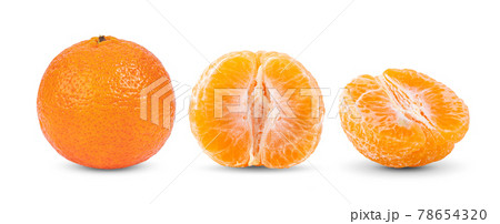 Orange mandarin or tangerine fruit isolated on white \ 78654320