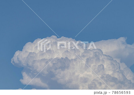 黄砂の日のザラザラとした雲 黄砂の日のザラザラとした雲 78656593