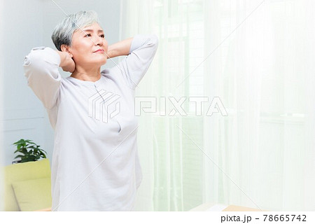 女性 メス 女の人 78665742