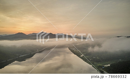 風景 山 湖 78669332