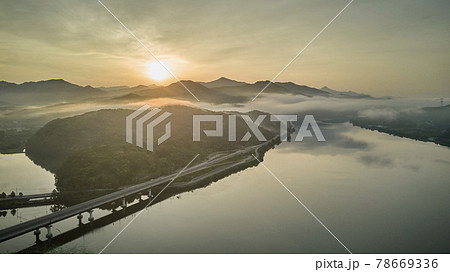 風景 日の出 山 78669336