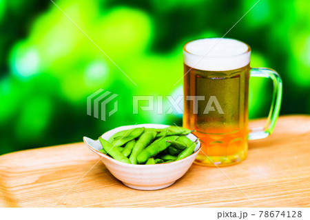 ビール　枝豆　アウトドア【 夏 の イメージ 】 78674128