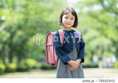 小学生 女の子 入学式 78682642