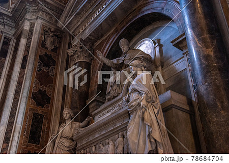 荘厳 サンピエトロ大聖堂 荘厳 サンピエトロ大聖堂 78684704