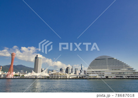 晴れた日の神戸の港、都市風景 78687018