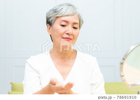高齢者 年配 年寄り 78691910