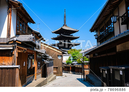京都市 八坂の塔と街並み 京都市 八坂の塔と街並み 78696886
