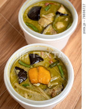 タイカレー　チキンのグリーンカレー 78698727