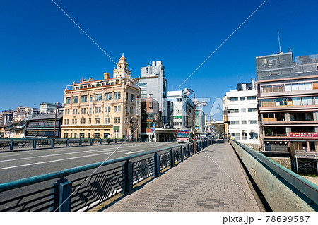 京都市 四条大橋と四条河原町の街並み 京都市 四条大橋と四条河原町の街並み 78699587