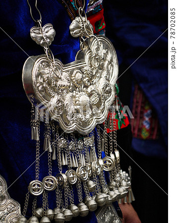 中国貴州・天龍屯堡古鎮の銀細工 78702085