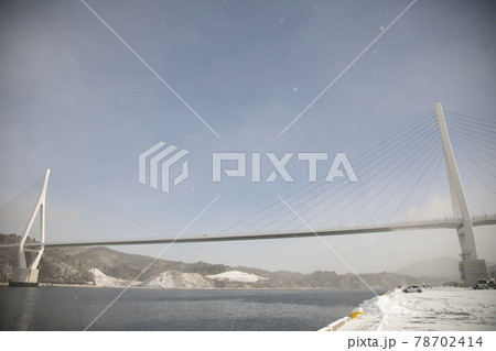 宮城県気仙沼　三陸沿岸道　気仙沼湾横断橋　愛称「かなえおおはし」 78702414