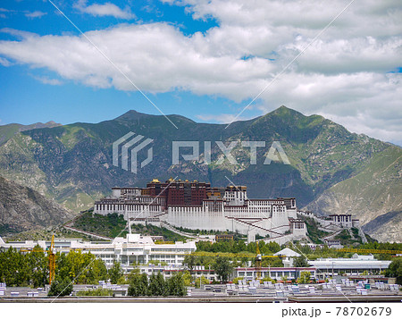 チベット ポタラ宮全景 チベット ポタラ宮全景 78702679