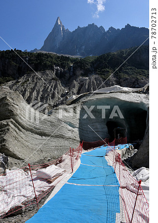 メール・ド・グラースからドリュ方向を望む 78702713