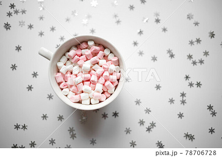 large white cup with marshmallows top view 78706728