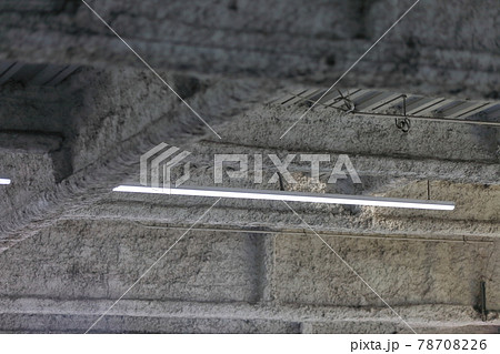 鉄骨の耐火被覆　イメージ 78708226