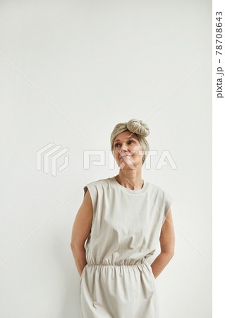 Candid Beauty Candid Beauty 78708643