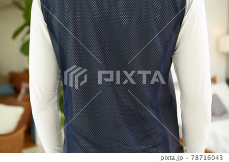 服 衣装 人 78716043