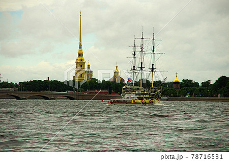 サンクトペテルブルクの運河クルーズ 78716531