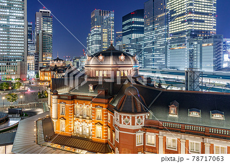 【東京の都市風景】東京駅丸の内口の都市夜景 【東京の都市風景】東京駅丸の内口の都市夜景 78717063