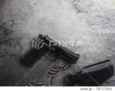 拳銃のイメージ素材 78717691