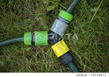 Triple connection system for watering hoses in grass Triple connection system for watering hoses in grass 78718072