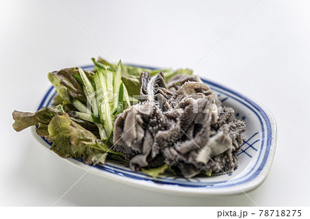 焼肉屋での定番センマイ刺し 78718275