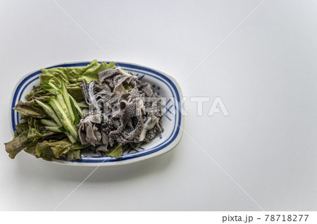 焼肉屋での定番センマイ刺し 焼肉屋での定番センマイ刺し 78718277