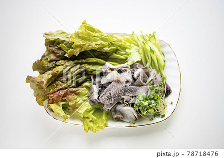 焼肉屋での定番センマイ刺し 78718476
