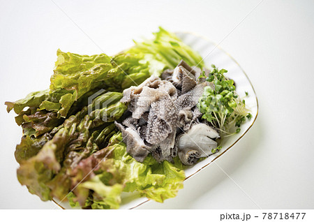 焼肉屋での定番センマイ刺し 78718477