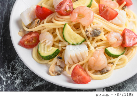 シーフードと夏野菜の冷製パスタ 78721198