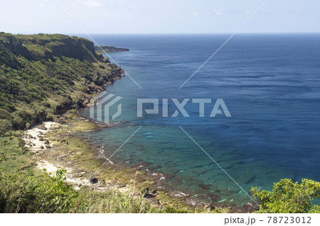 鹿児島県　徳之島の小原海岸展望台からの眺望 78723012