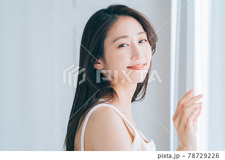 女性　ビューティー 78729226