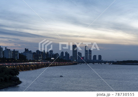 都市 都会 夕焼け 78730555