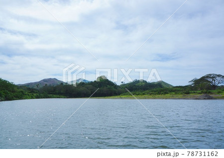 自然に囲まれた川下り 自然に囲まれた川下り 78731162