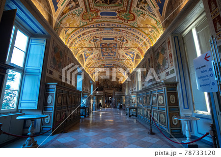 芸術の殿堂　バチカン美術館 78733120