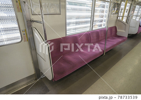 京王線　新宿行き　府中駅　府中駅ホーム　車内　座席 78733539