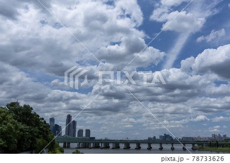 韓国 現代建築 雲 78733626